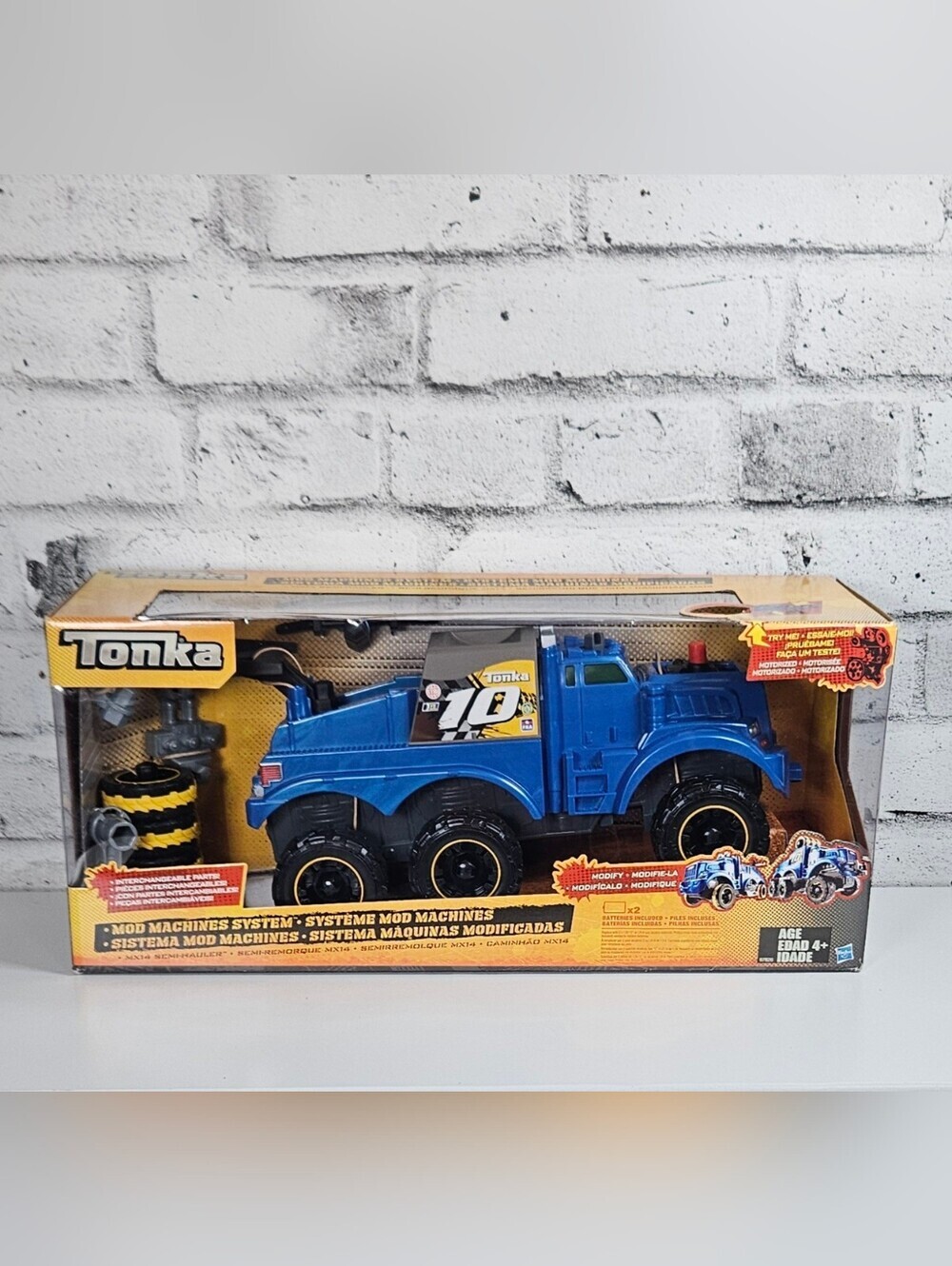 Tonka Garage MX14 Semi Hauler Motorized Mod Machines Truck NIB 2010